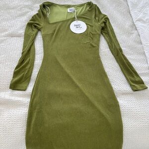 Green Long Sleeve Dress